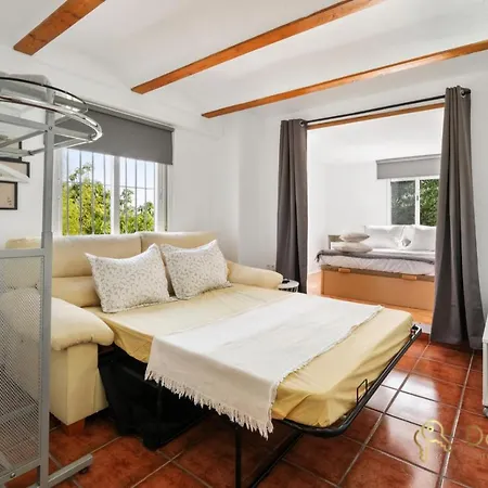 Casa De 2 Con Piscina Privada Y Desayuno Incluido En Alhaurin Apartment