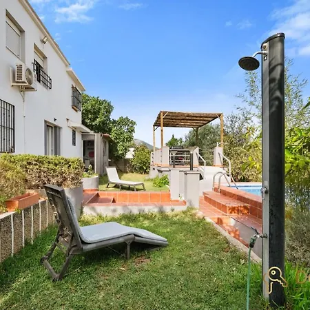 Casa De 2 Con Piscina Privada Y Desayuno Incluido En Alhaurin アパート